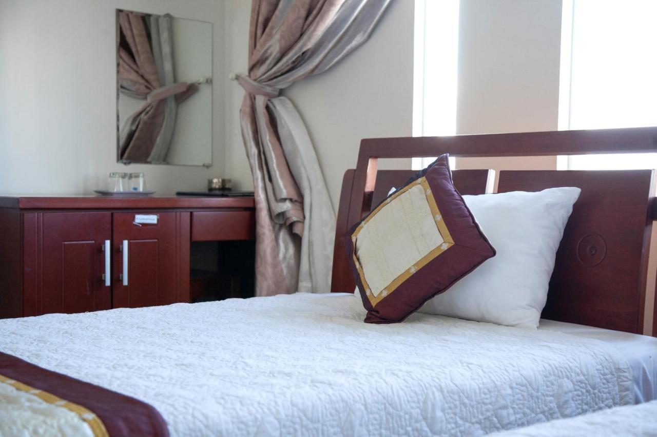Hoang Thuy Sinh Hotel Da Nang Bagian luar foto